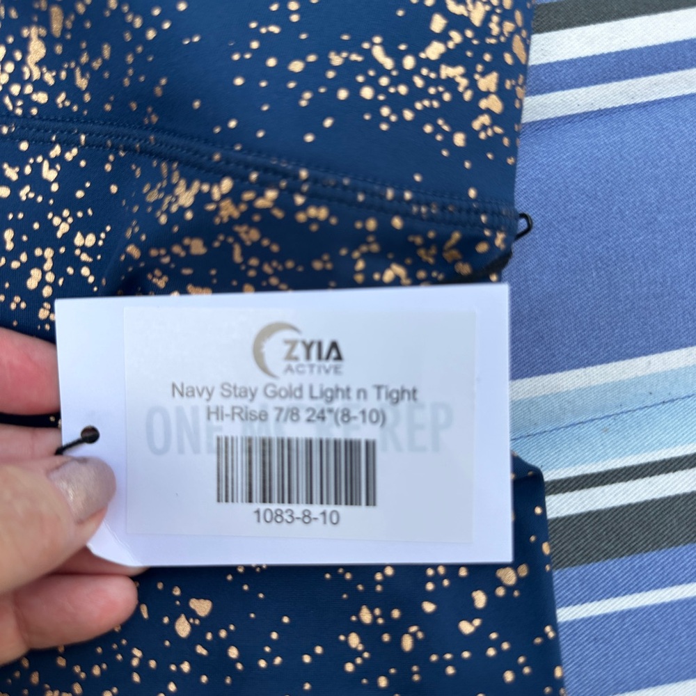 ZYIA Navy Stay Gold Light n Tight Hi-Rise 7/8 8-10 - Picture 2 of 5